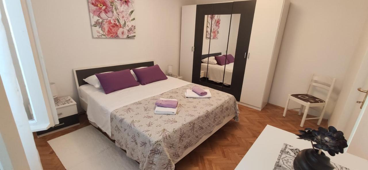 Pahljina Apartment
