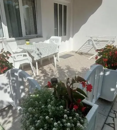 Pahljina Apartments Palit Exterior photo